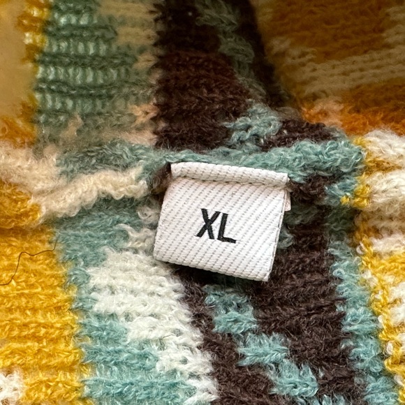 Super Soft and Cozy Mustard Striped Hearts Boatneck Sweater Womens Size XL - Picture 5 of 5